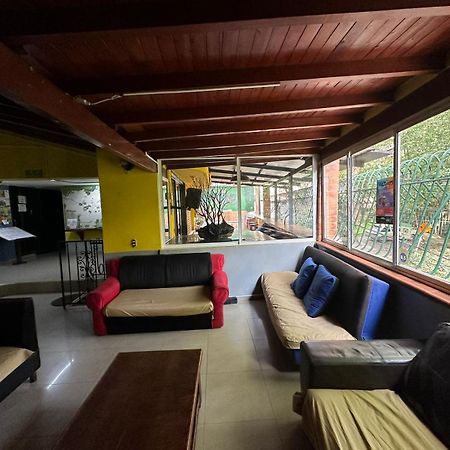 Arcadia Hostel Medellín Esterno foto
